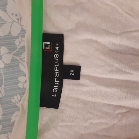 😊2X? Dusty pink t shirt - Picture 2 of 3